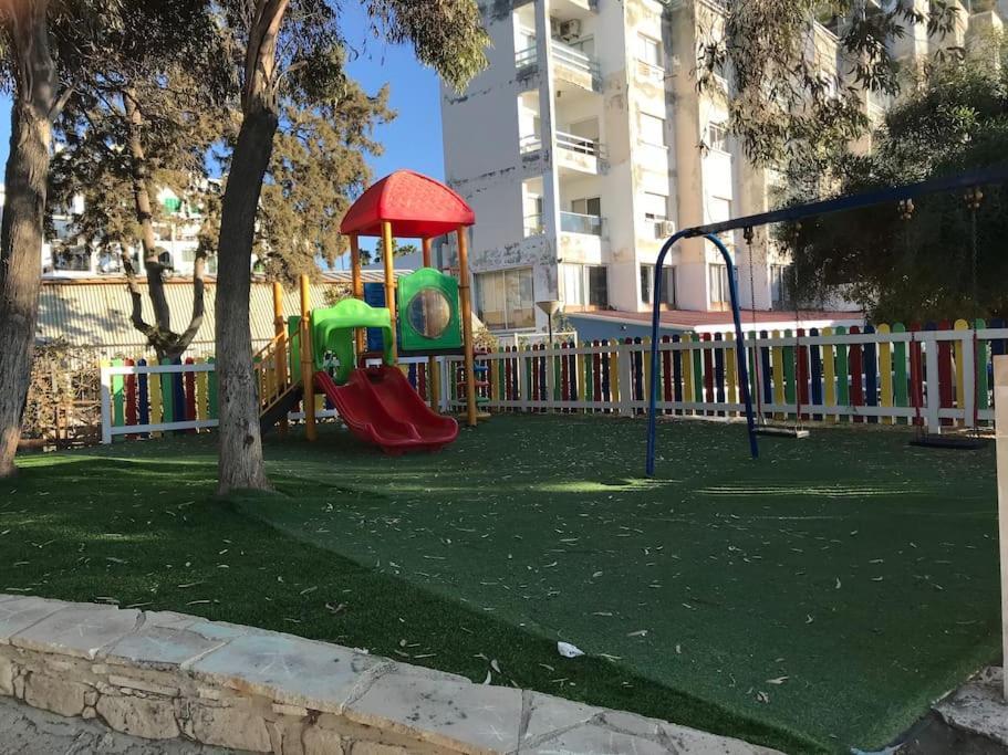 Myria Court Apartment Лимасол Екстериор снимка